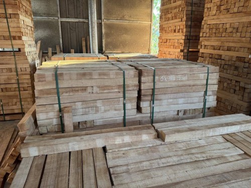 Wooden Timber for Construction, White Wood Sawn Timber
